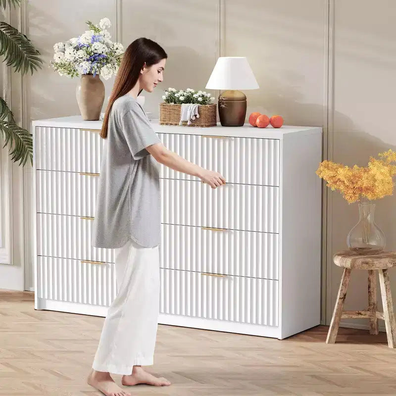 Commode cannelée 63" à 8/9 tiroirs - Grand meuble de rangement en bois avec poignées métalliques et dispositif anti-basculement pour chambre à coucher, salon
