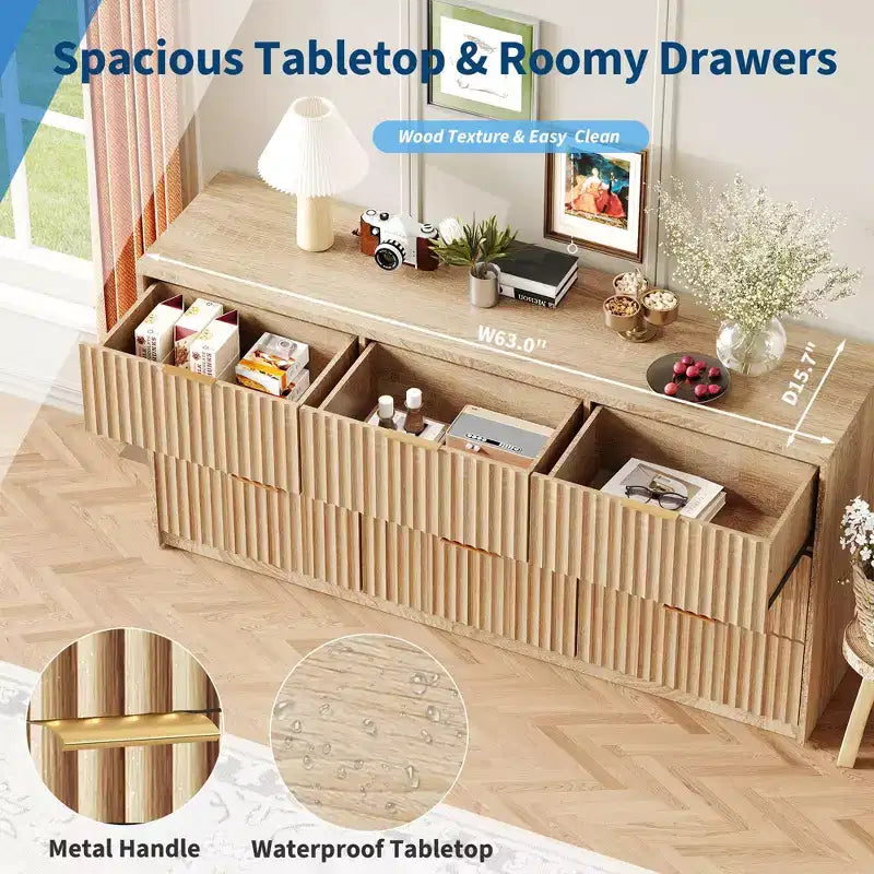 Commode cannelée 63" à 8/9 tiroirs - Grand meuble de rangement en bois avec poignées métalliques et dispositif anti-basculement pour chambre à coucher, salon