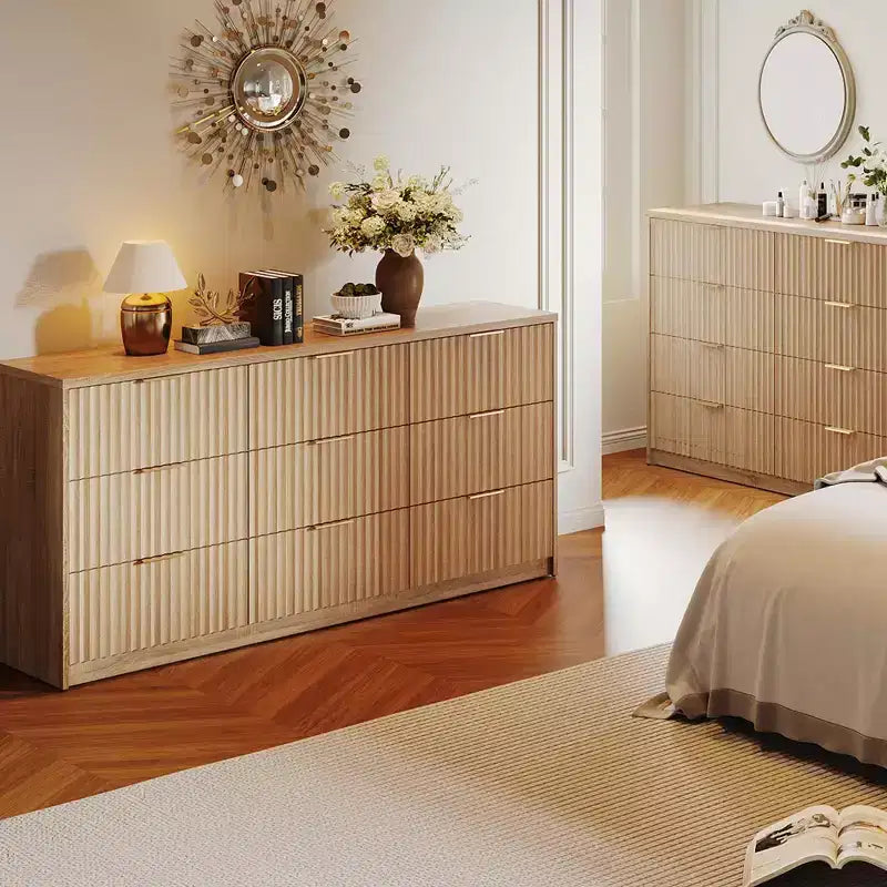 Commode cannelée 63" à 8/9 tiroirs - Grand meuble de rangement en bois avec poignées métalliques et dispositif anti-basculement pour chambre à coucher, salon