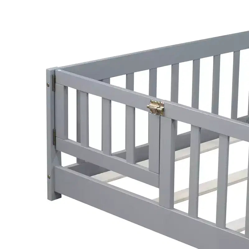 Lit jumeau au sol avec clôture et porte, cadre de lit Montessori bas pour enfants, bois d'hévéa, barrières de sécurité, assemblage facile