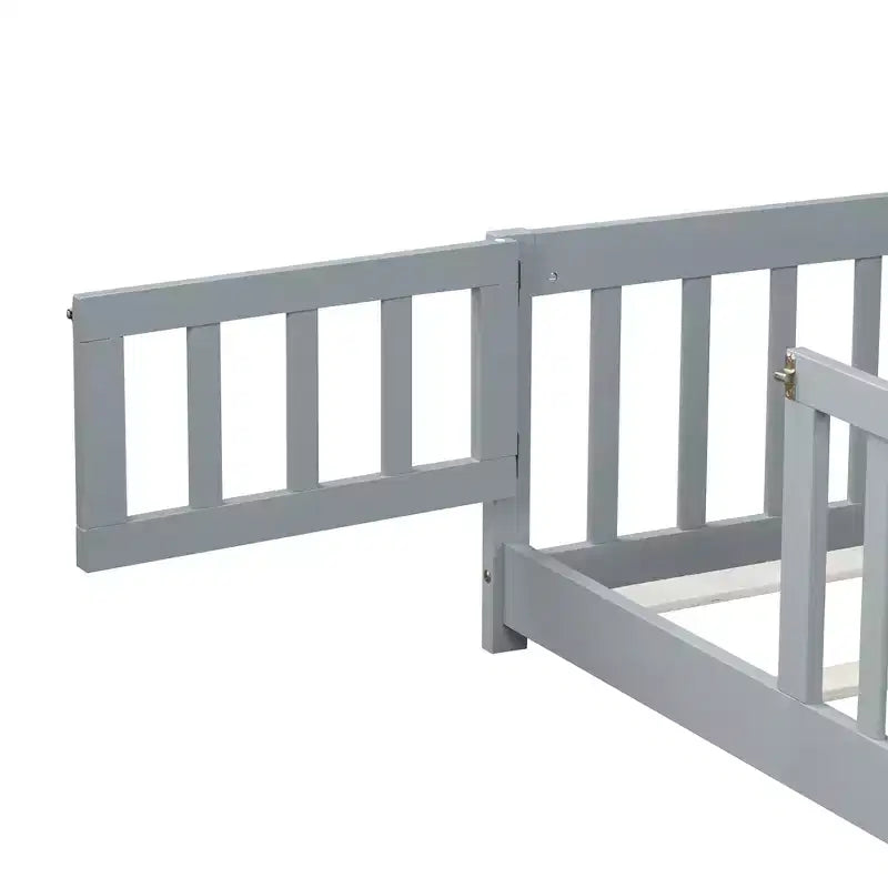 Lit jumeau au sol avec clôture et porte, cadre de lit Montessori bas pour enfants, bois d'hévéa, barrières de sécurité, assemblage facile