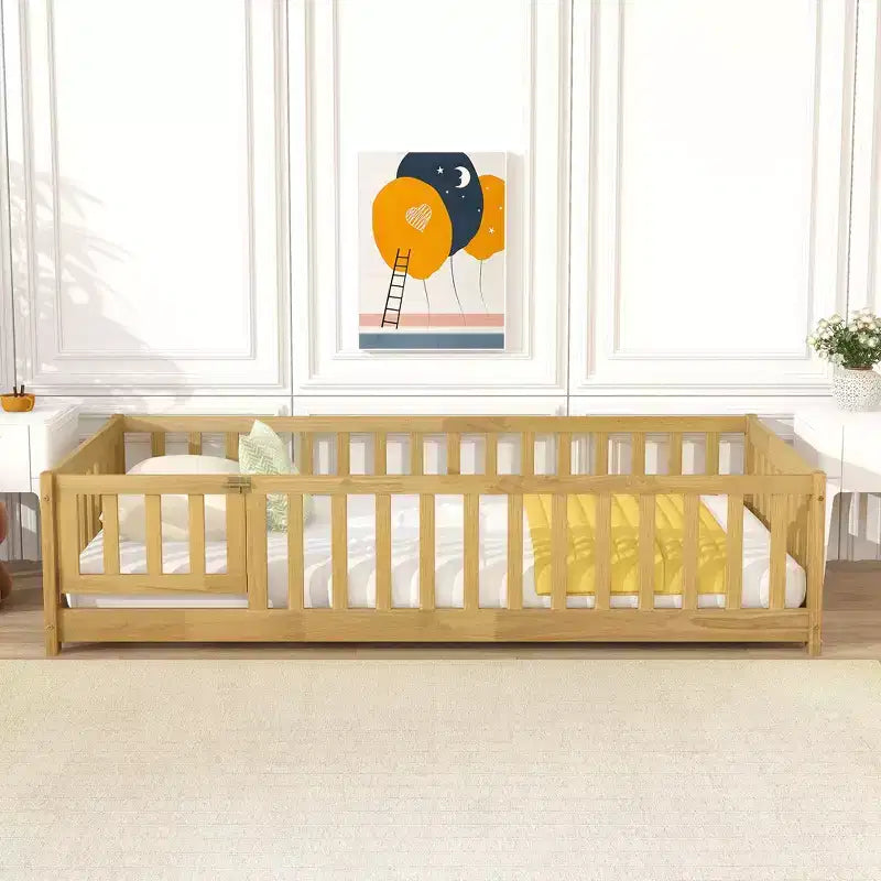 Lit jumeau au sol avec clôture et porte, cadre de lit Montessori bas pour enfants, bois d'hévéa, barrières de sécurité, assemblage facile