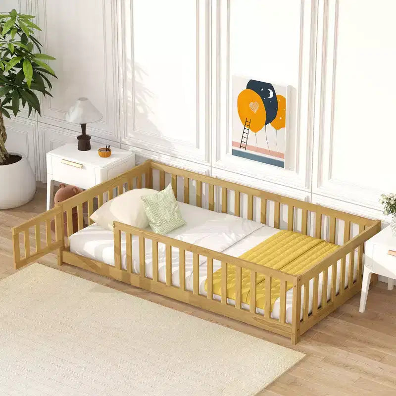 Lit jumeau au sol avec clôture et porte, cadre de lit Montessori bas pour enfants, bois d'hévéa, barrières de sécurité, assemblage facile