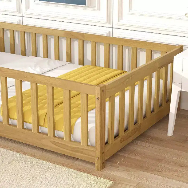 Lit jumeau au sol avec clôture et porte, cadre de lit Montessori bas pour enfants, bois d'hévéa, barrières de sécurité, assemblage facile