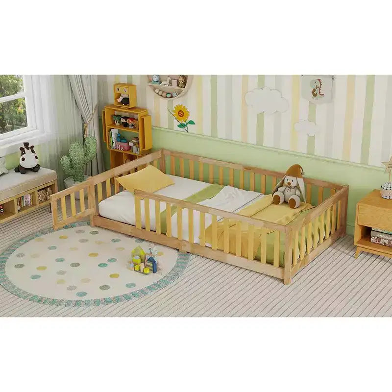 Lit jumeau au sol avec clôture et porte, cadre de lit Montessori bas pour enfants, bois d'hévéa, barrières de sécurité, assemblage facile