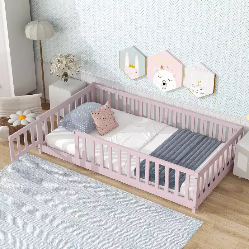 Lit jumeau au sol avec clôture et porte, cadre de lit Montessori bas pour enfants, bois d'hévéa, barrières de sécurité, assemblage facile