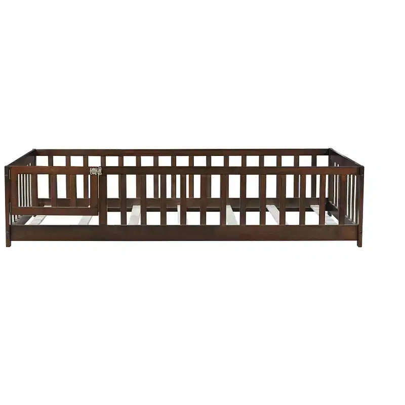 Lit jumeau au sol avec clôture et porte, cadre de lit Montessori bas pour enfants, bois d'hévéa, barrières de sécurité, assemblage facile