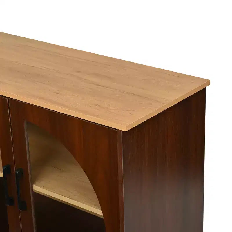 Console TV de style champêtre avec portes en verre semi-cintrées, peut accueillir des téléviseurs jusqu'à 70", buffet en grain de bois avec, Noyer réglable