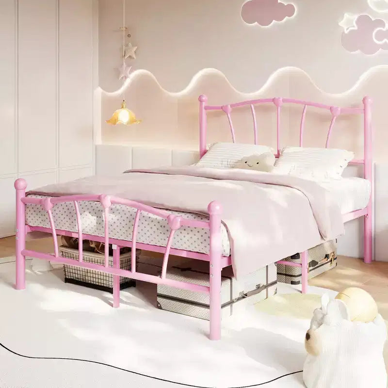 Cadre de lit en métal en forme de cœur avec tête de lit et pied de lit - Support à lattes solide, espace de rangement sous le lit pour chambre à coucher