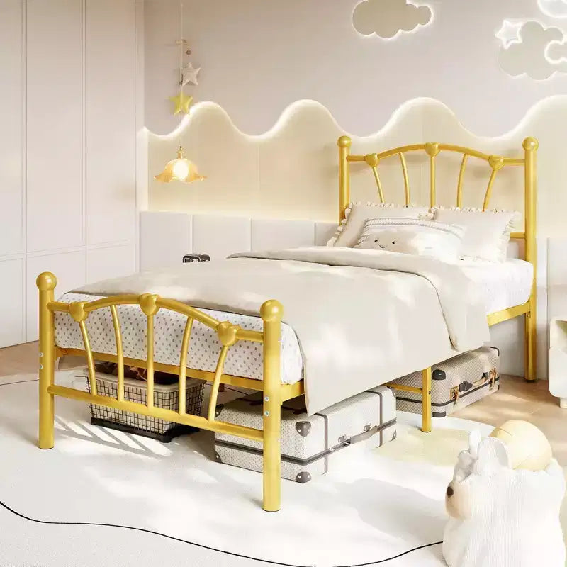 Cadre de lit en métal en forme de cœur avec tête de lit et pied de lit - Support à lattes solide, espace de rangement sous le lit pour chambre à coucher